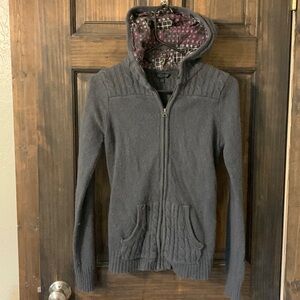 Fox Racing sweater FITS LIKE A WOMANS SMALL